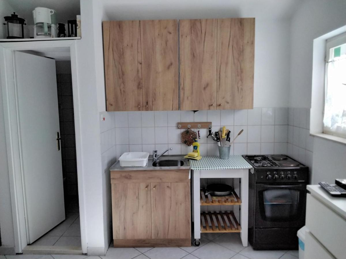 Apartmani Erceg Jadrija Exteriör bild