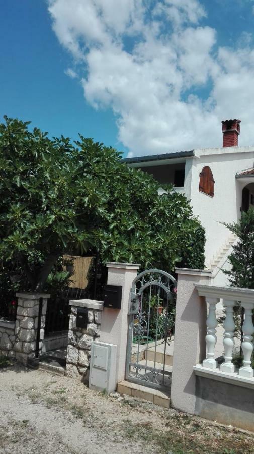 Apartmani Erceg Jadrija Exteriör bild